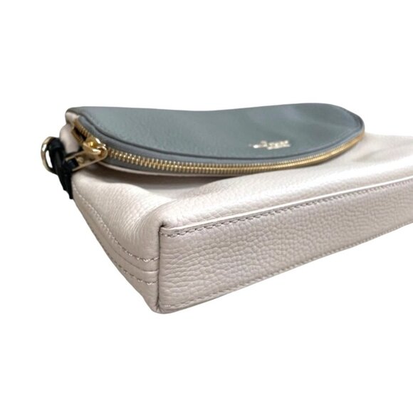 Kate Spade New York Pebbled‎ Leather Two-Tone Crossbody Bag - Picture 2 of 9